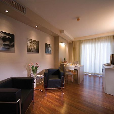 Hotel Europa Latina Exteriör bild